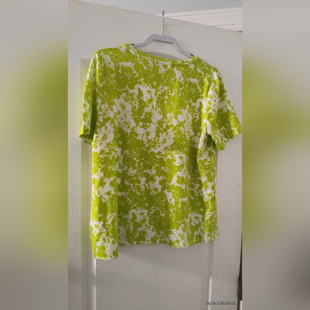 Isaac Mizrahi Green and White Floral Tunic